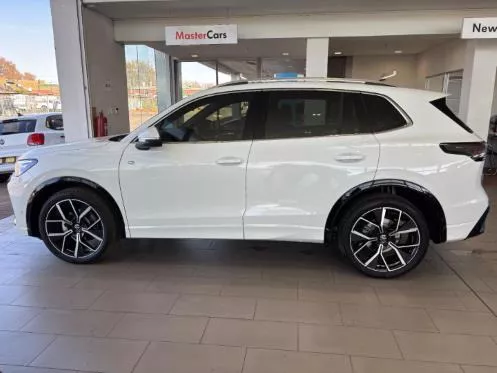 Vehicle Image for 2/3for Volkswagen Tiguan 2.0TDI Life 4Motion (automatic | diesel)