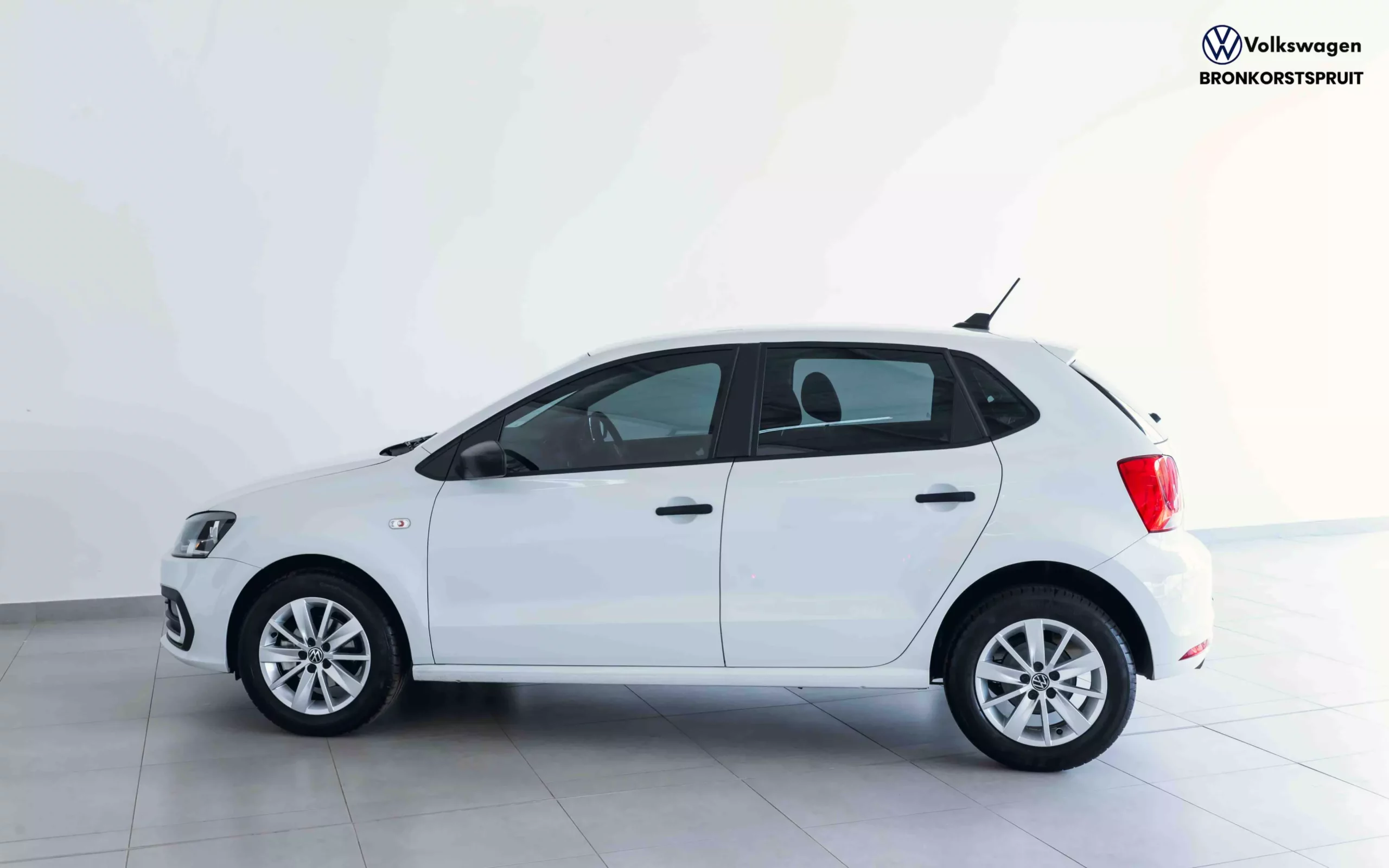 Volkswagen Polo Vivo hatch 1.4 Life (manual | petrol) 2026